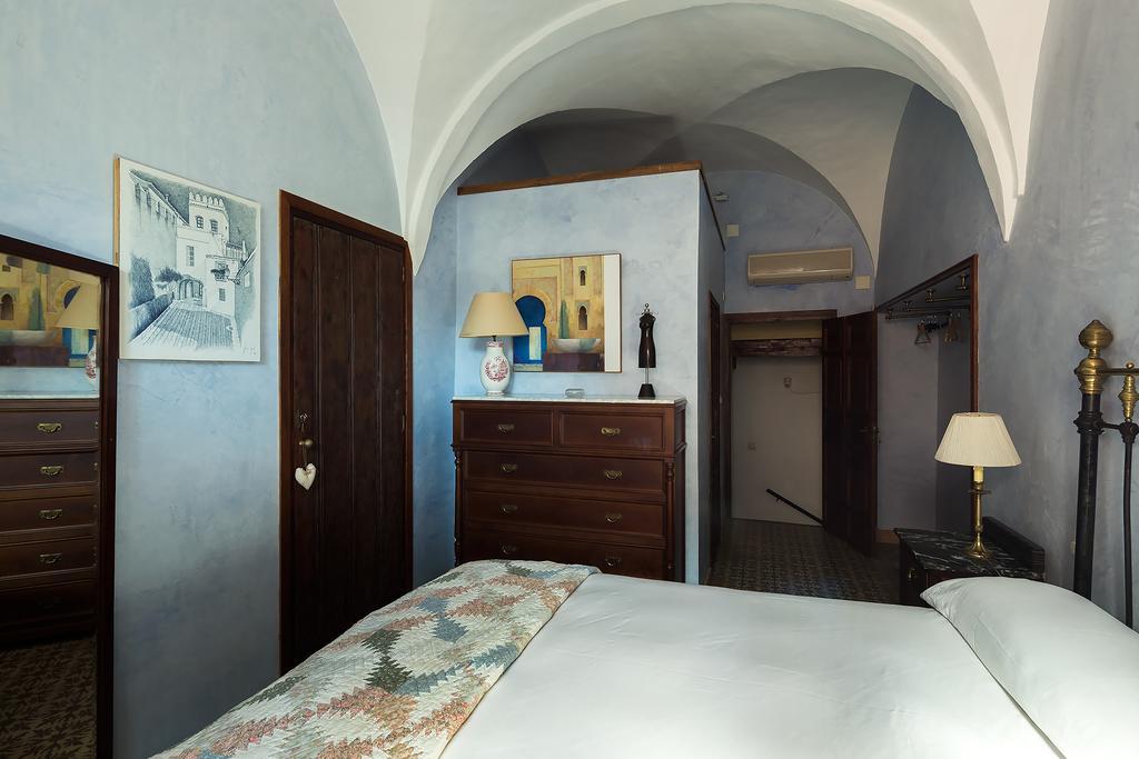 Holi-Rent Historic House Next To The Alcazar Lejlighed Sevilla Eksteriør billede